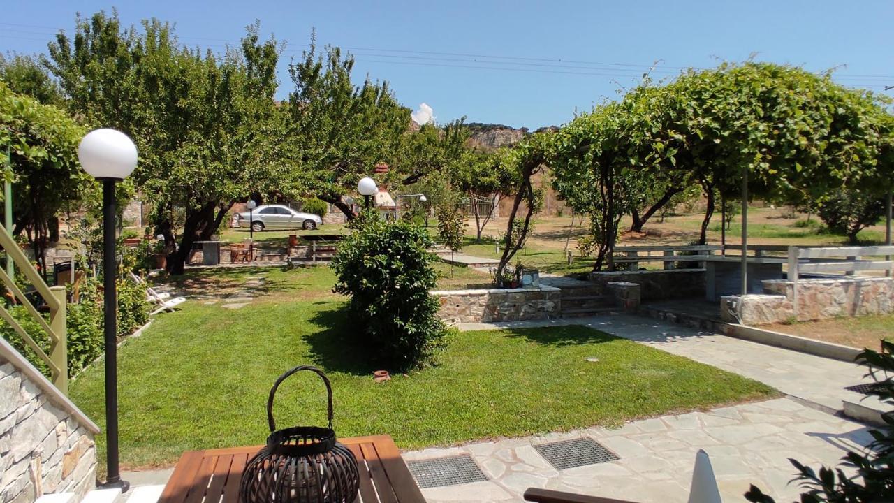 Asterias Maisonette & Apartments Kariani Bagian luar foto